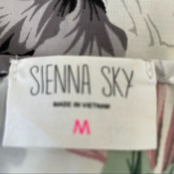 Sienna Sky-Blouse for women. - Picture 2 of 2